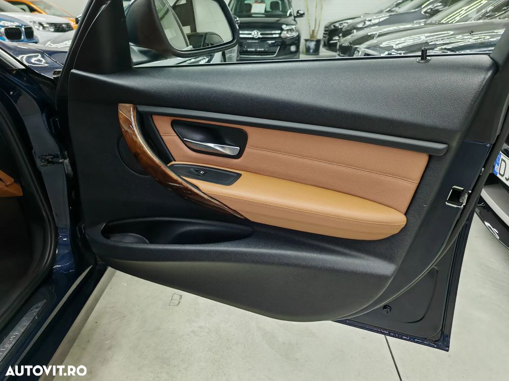BMW Seria 3 320d Touring Aut. Blue Performance Luxury Line - 13