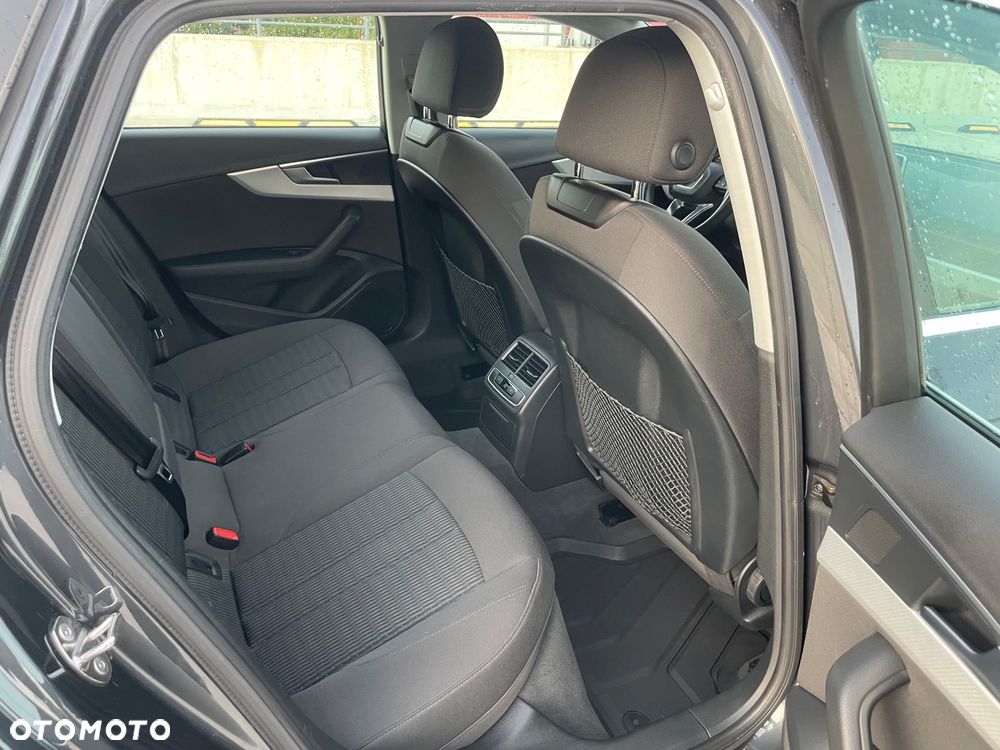 Audi A4 Avant 2.0 TDI ultra S tronic design - 12