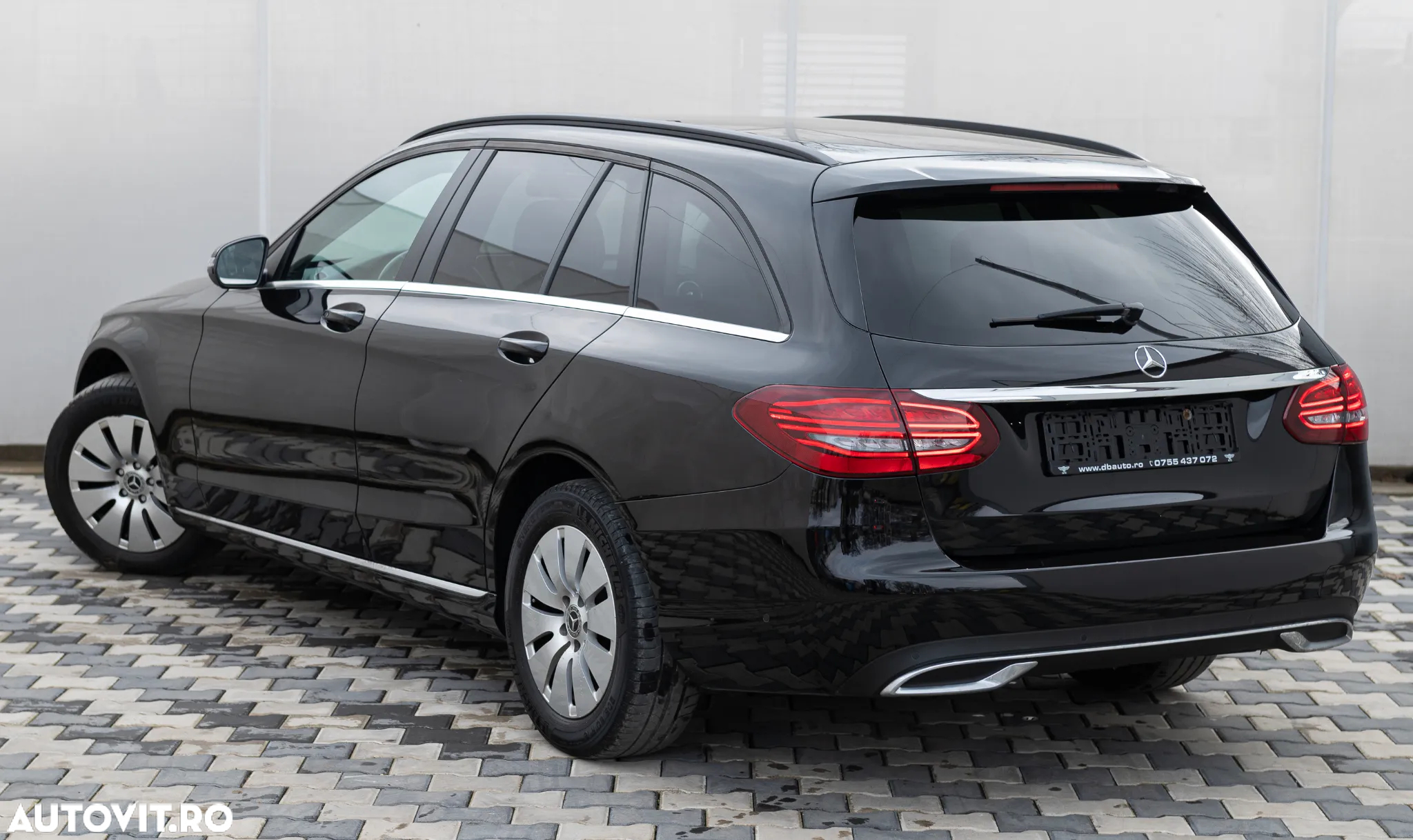 Mercedes-Benz C 220 d 4Matic T 9G-TRONIC Avantgarde - 9