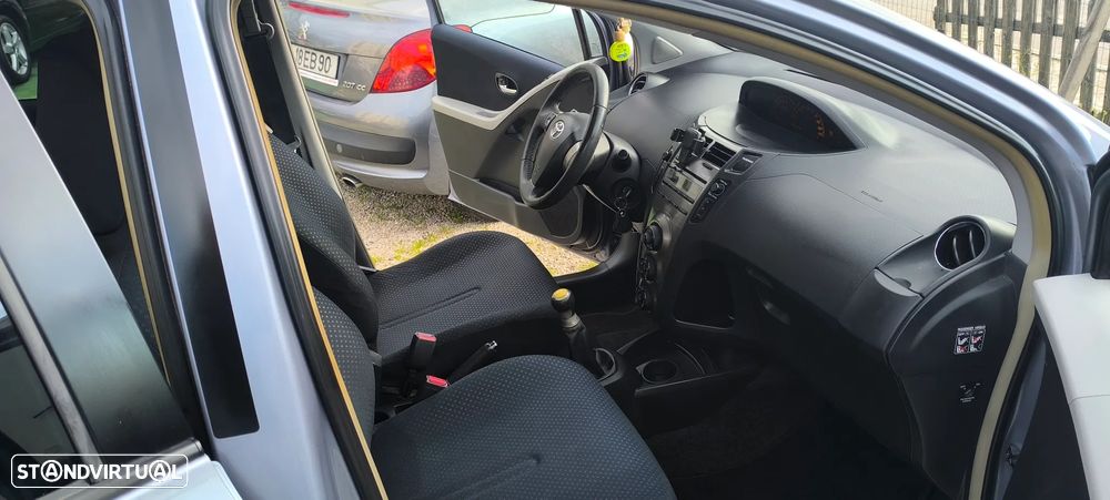 Toyota Yaris 1.0 VVT-i ACtive+AC - 7