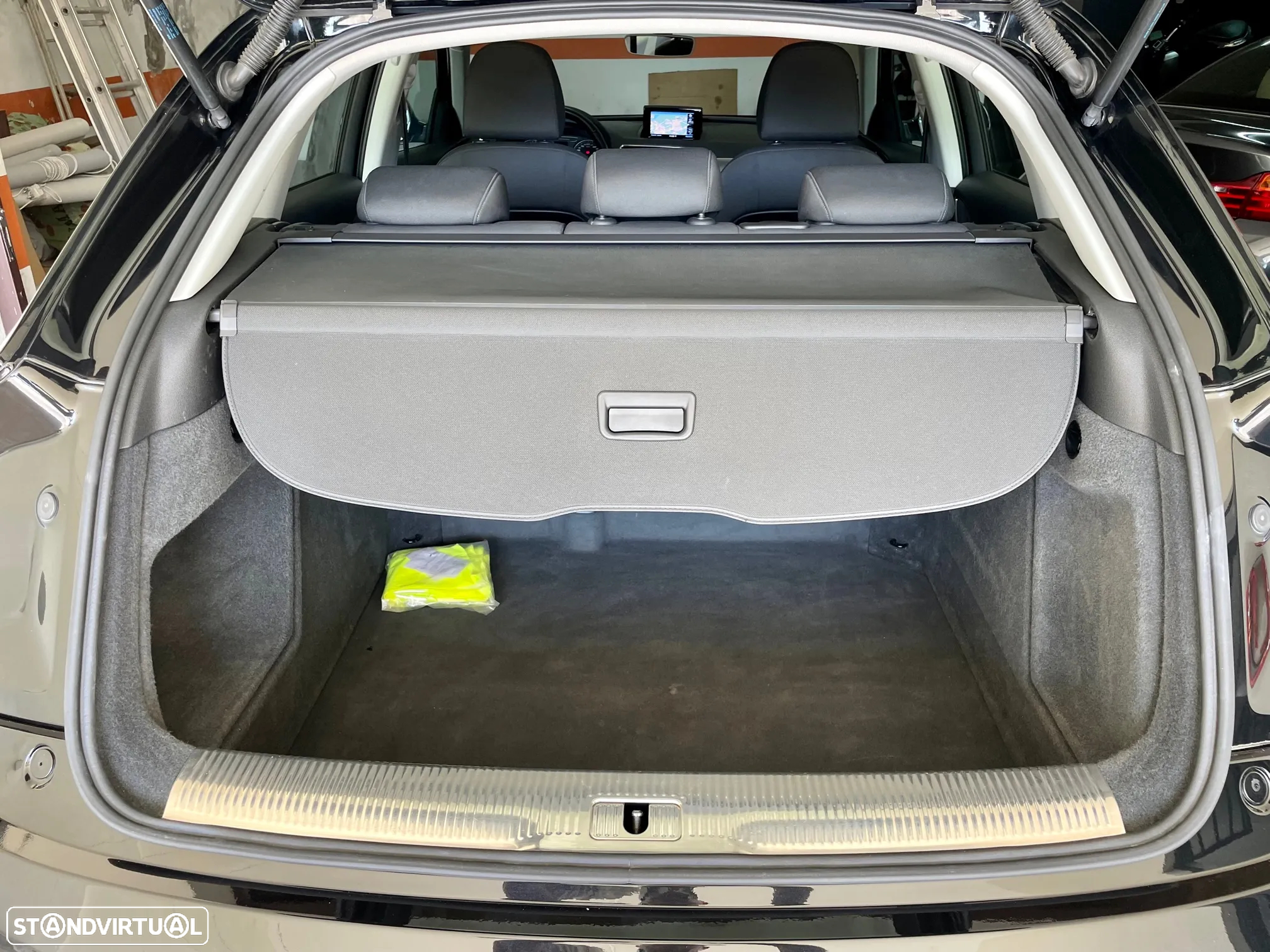 Audi Q3 2.0 TDI Design - 25