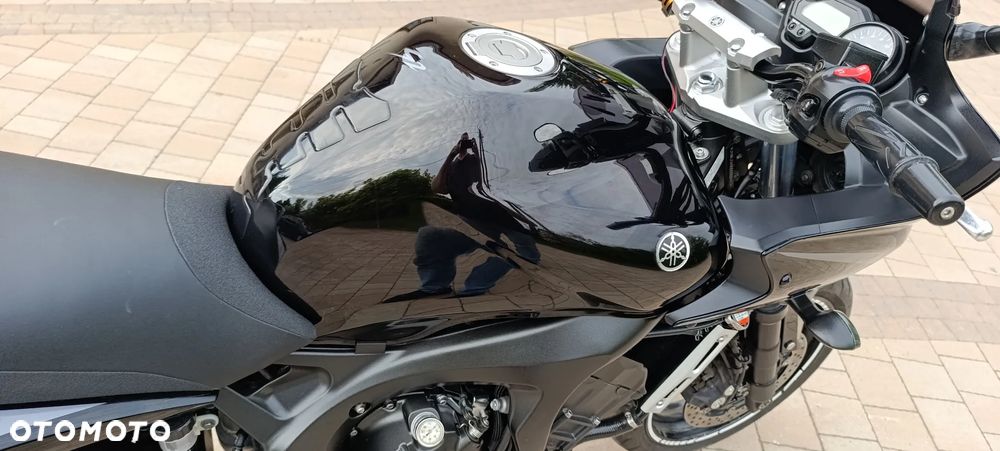 Yamaha FZ6 - 21