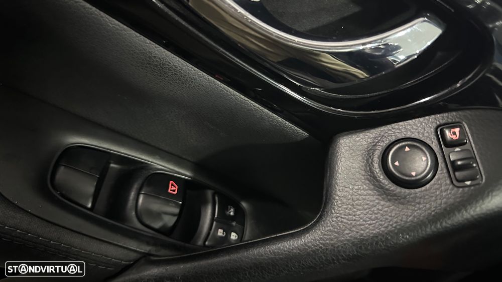 Nissan Qashqai 1.5 dCi Tekna Premium S - 16