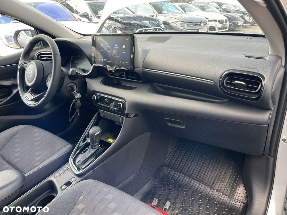 Toyota Yaris - 9