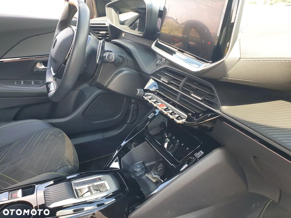 Peugeot 2008 PureTech 130 GT S&S EAT8 - 35
