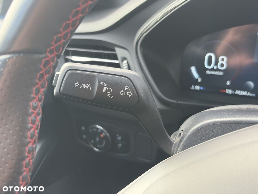 Ford Focus - 26