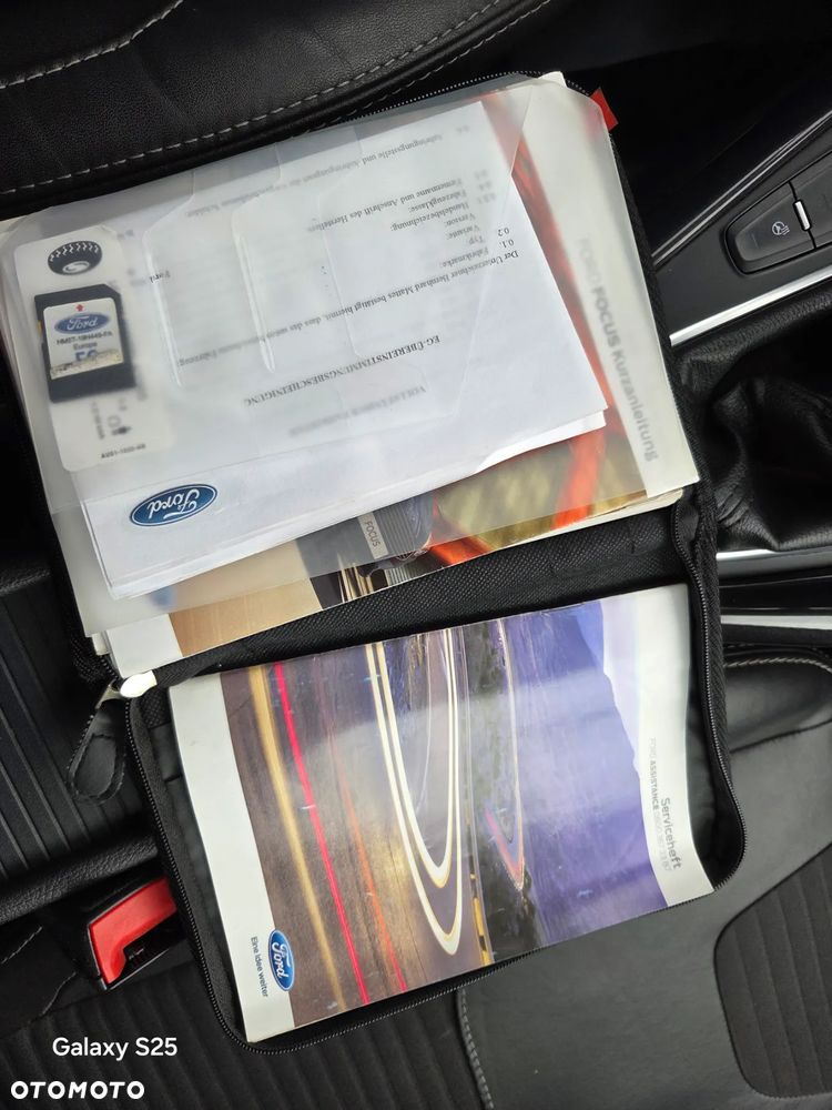 Ford Focus 1.5 EcoBlue Start-Stopp-System TITANIUM - 14