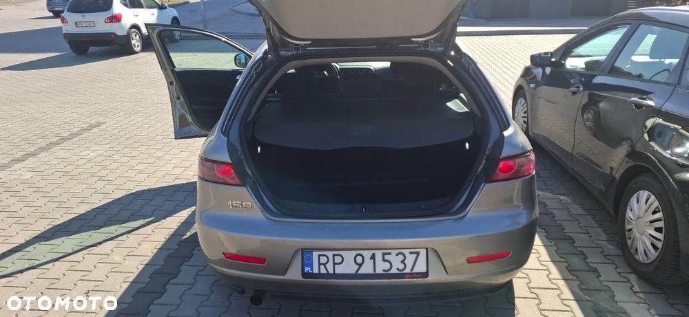 Alfa Romeo 159 Sportwagon ver-1-8mpi-impression - 10