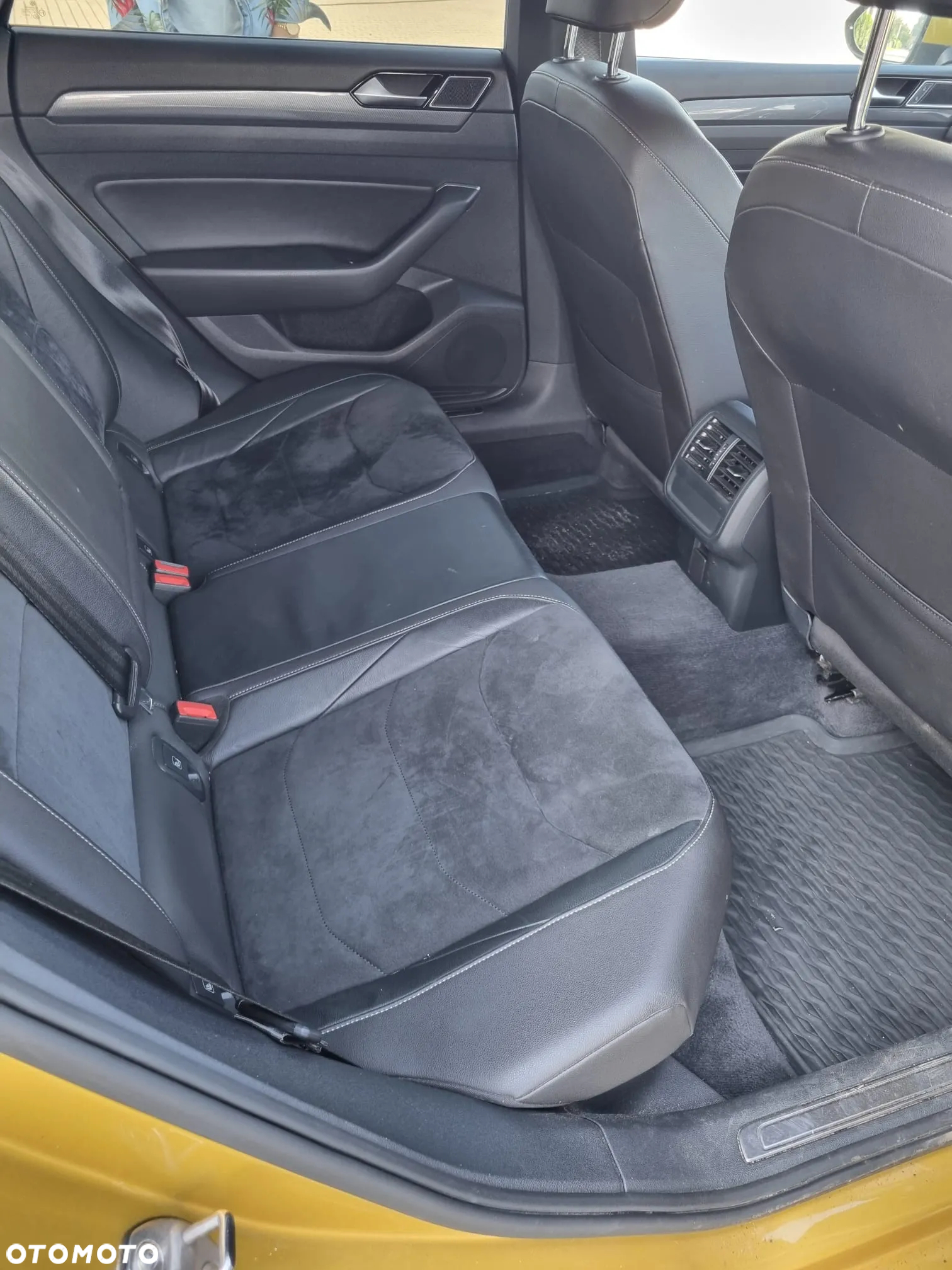 Volkswagen Arteon 2.0 TDI Bi-Turbo SCR 4Mot Elegance DSG - 9