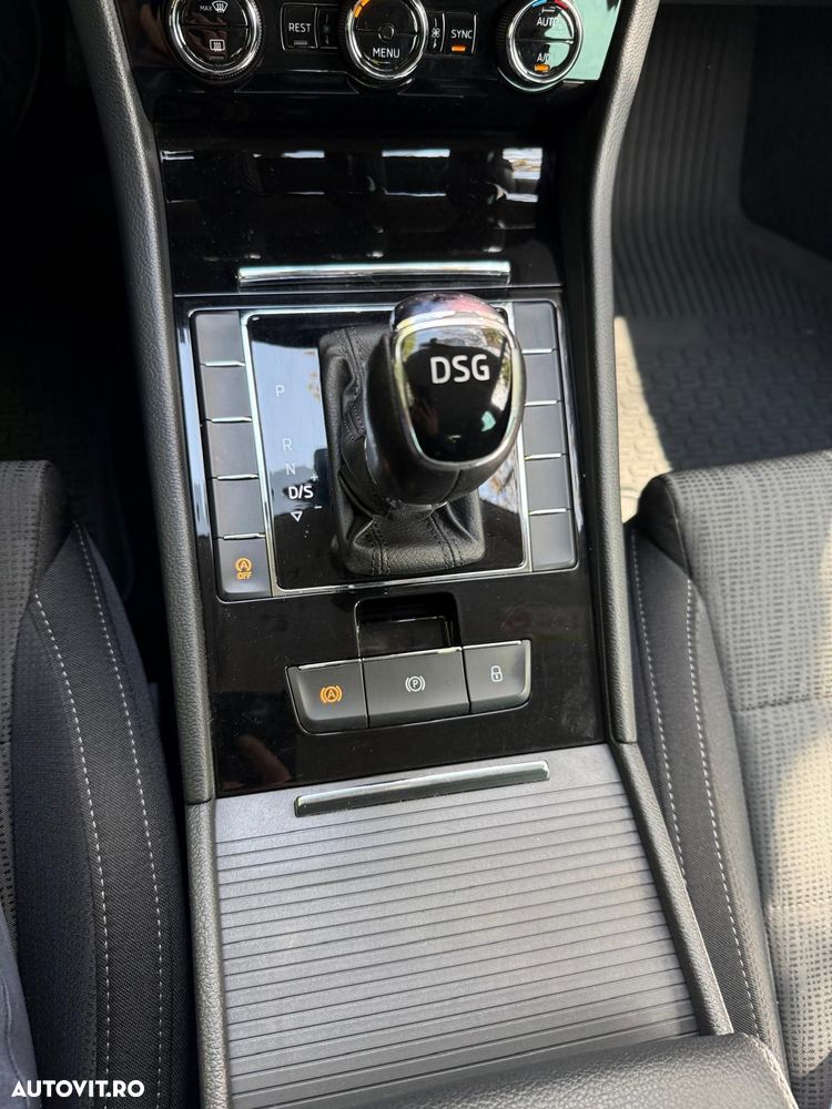 Skoda Superb 2.0 TDI DSG Ambition - 16