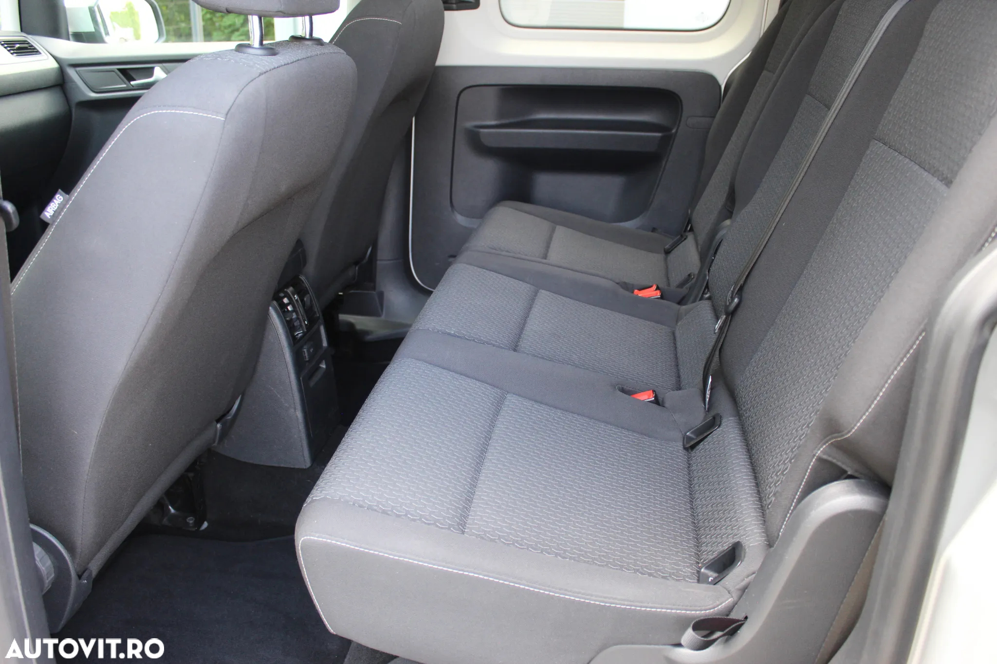 Volkswagen Caddy Combi - 14