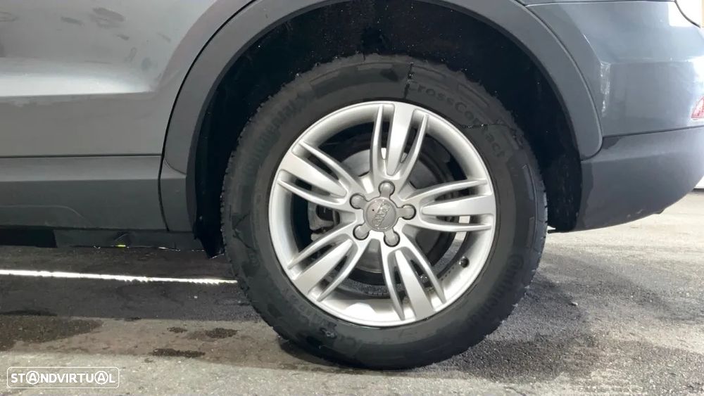 Audi Q3 2.0 TDI quattro Attraction S-tronic - 6