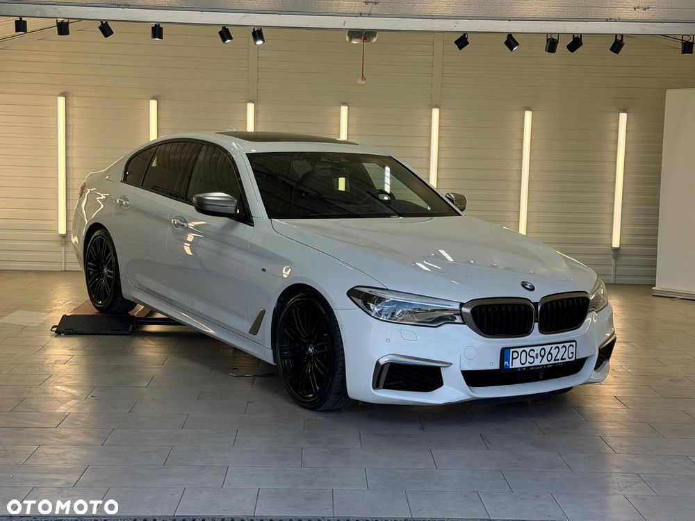 BMW Seria 5 M550i xDrive sport - 3