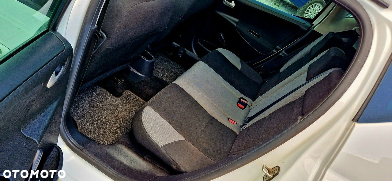 Peugeot 207 1.6 HDi 16V U Move - 31