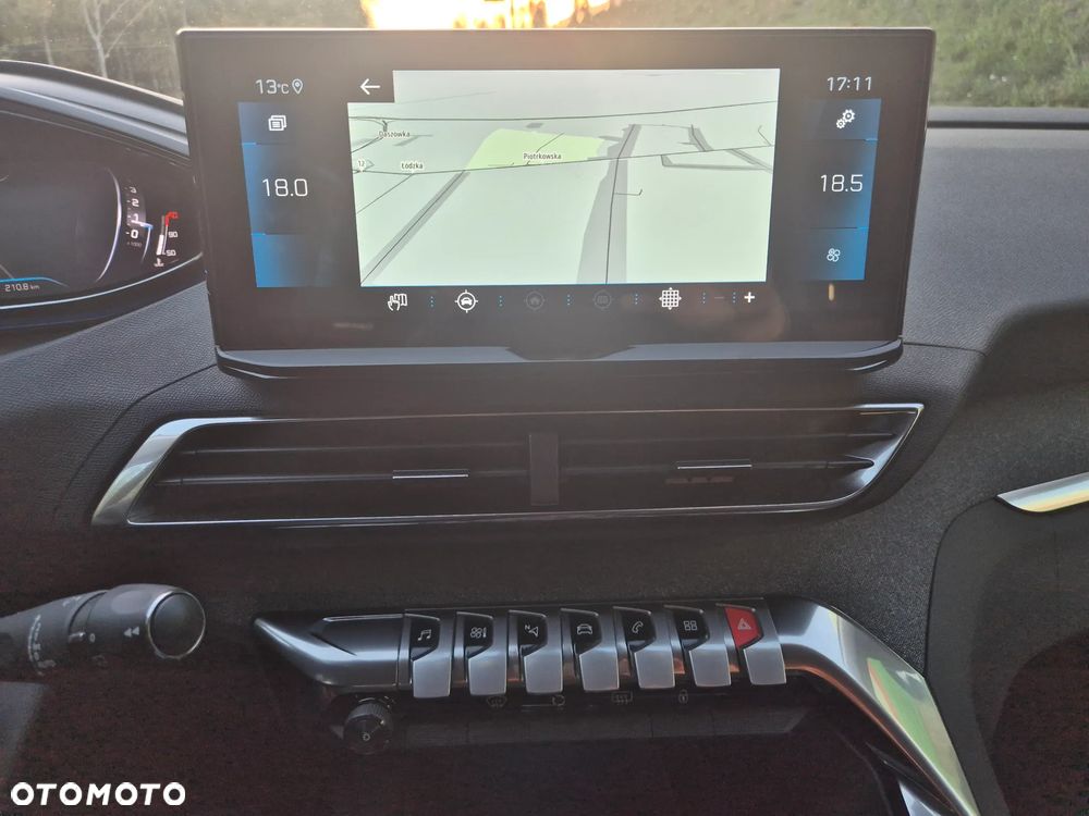 Peugeot 3008 1.2 PureTech GPF Allure S&S EAT8 - 27