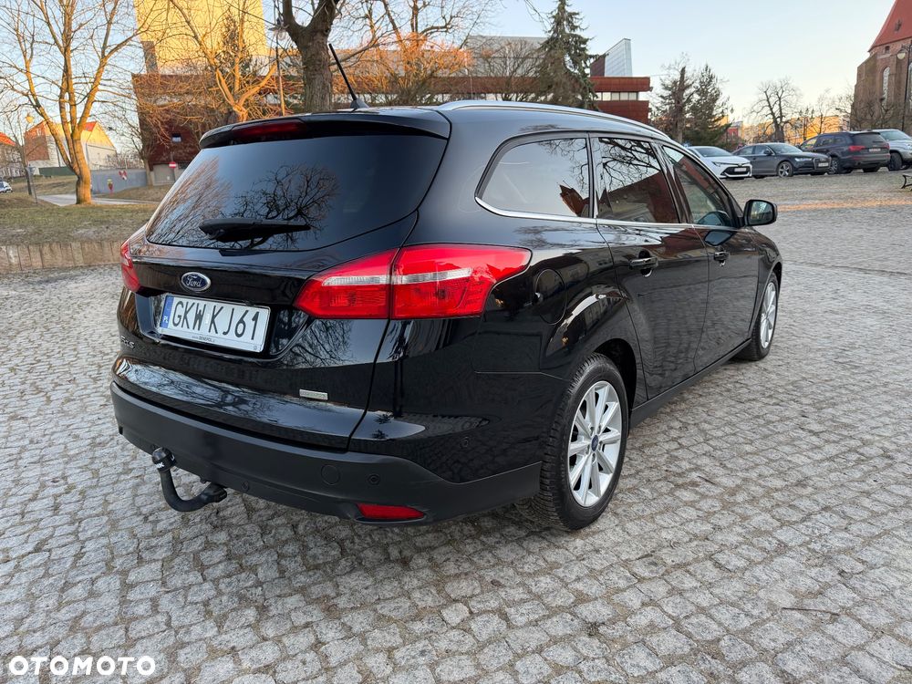Ford Focus 1.0 EcoBoost Titanium Business - 4