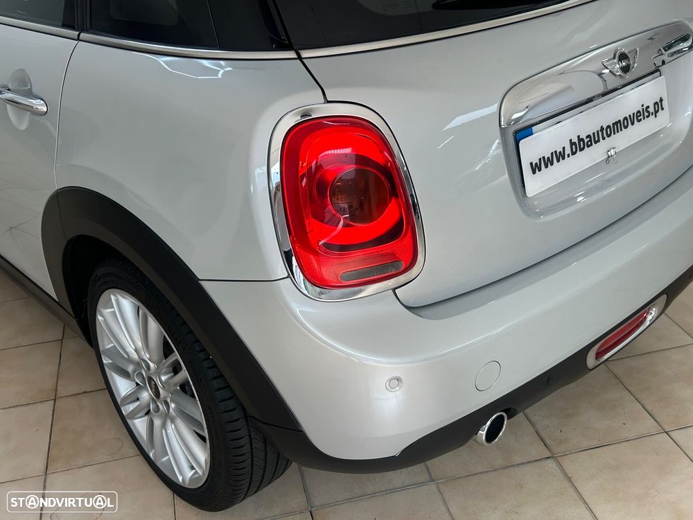 MINI 5 Portas Cooper Aut. - 19
