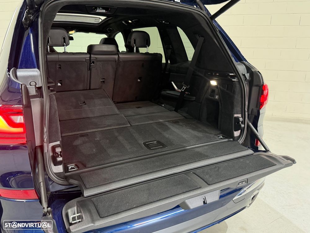 BMW X7 40 d xDrive Pack M - 37