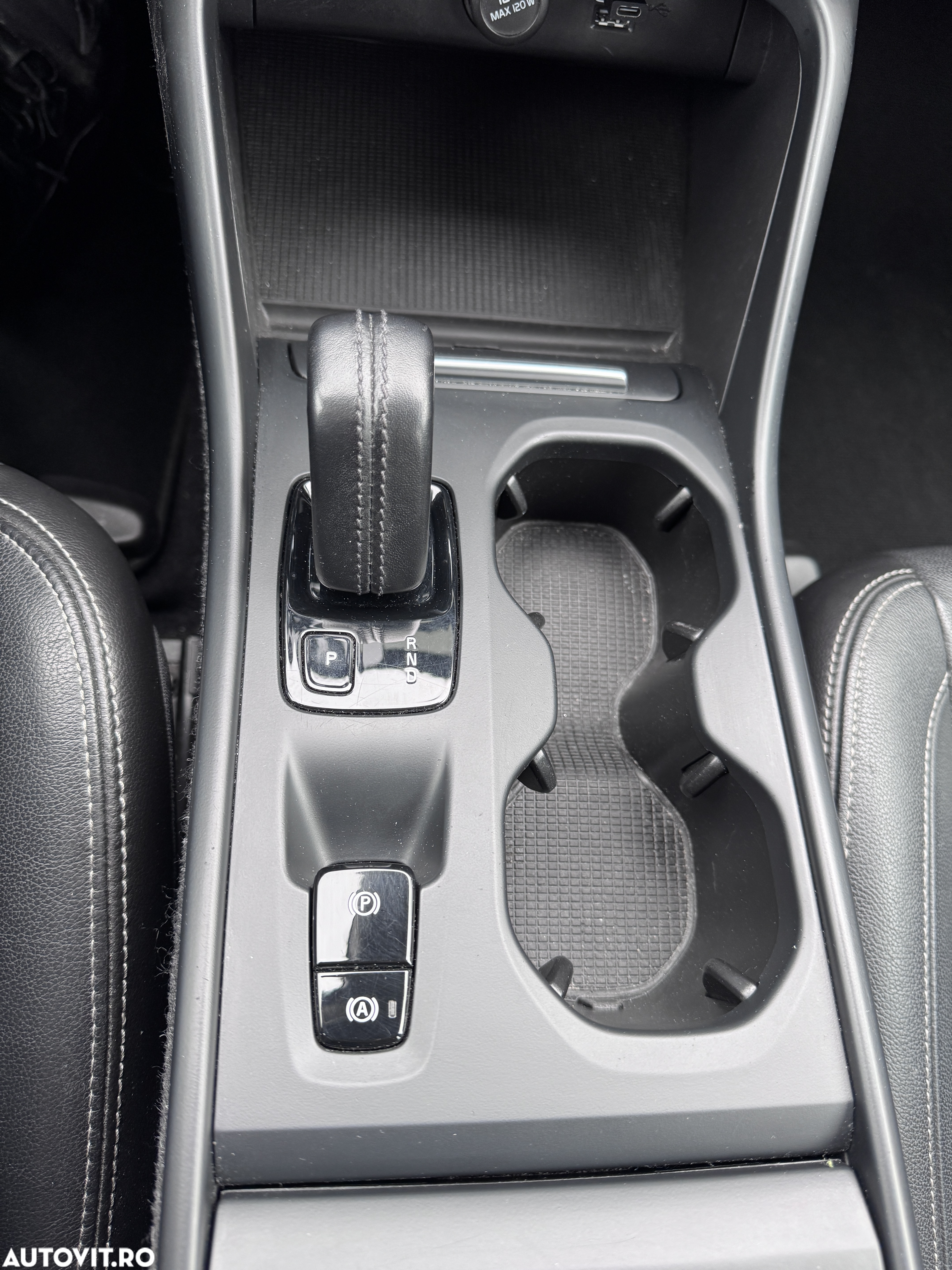 Volvo XC 40 T3 Geartronic Momentum - 18