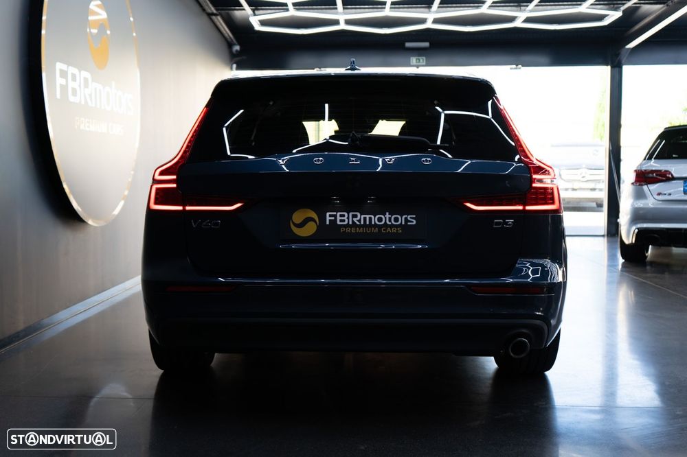 Volvo V60 2.0 D3 Momentum - 4