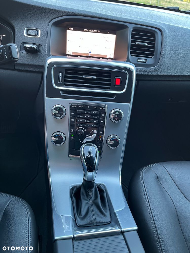 Volvo S60 D2 Geartronic Kinetic - 14