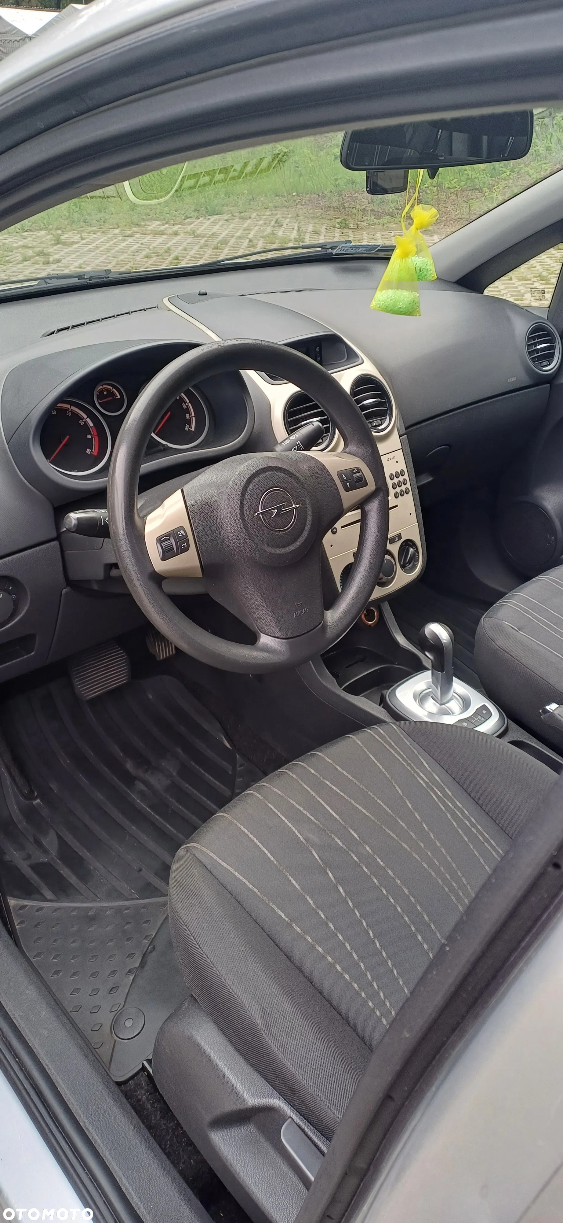 Opel Corsa 1.2 16V Essentia EasyTronic - 8
