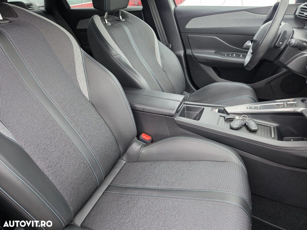 Peugeot 308 PureTech 130 EAT8 Allure - 8
