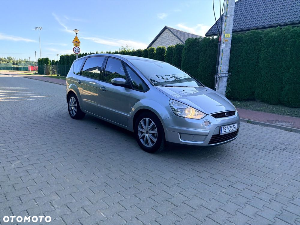 Ford S-Max 2.0 TDCi DPF Ambiente - 18