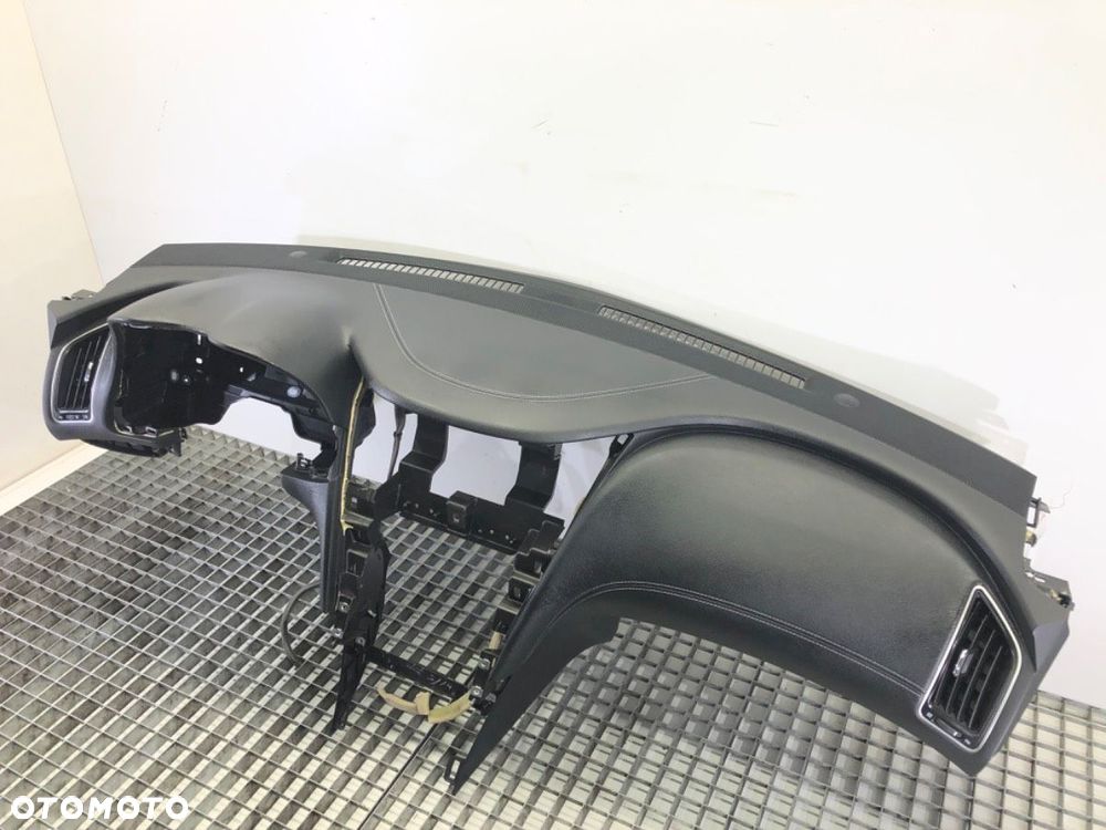 KOKPIT  INFINITI Q50 2013 - 2022 2.0 T 155 kW [211 KM] benzyna 2014 - 2022 - 3