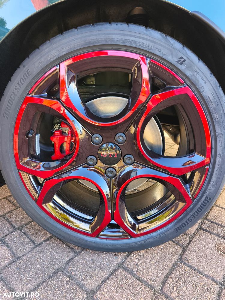 Volkswagen Golf GTI Edition 50 - 15