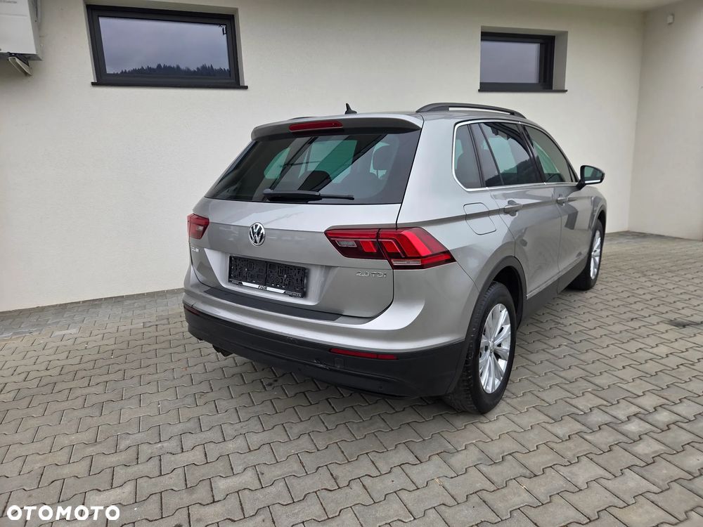 Volkswagen Tiguan - 4