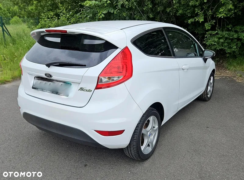 Ford Fiesta 1.25 Trend - 13