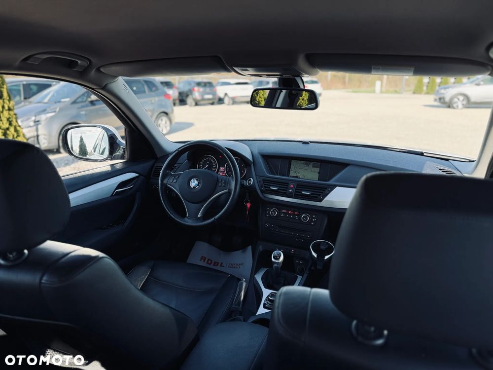 BMW X1 sDrive18d xLine - 19