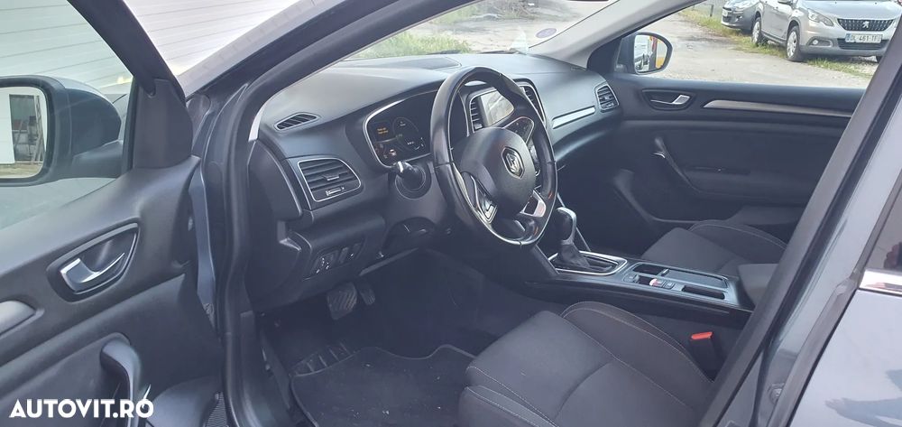 Renault Megane E-TECH 160 BUSINESS EDITION - 7