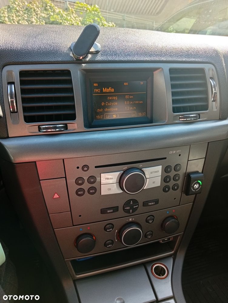 Opel Vectra - 8
