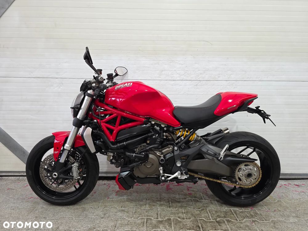 Ducati Monster - 1