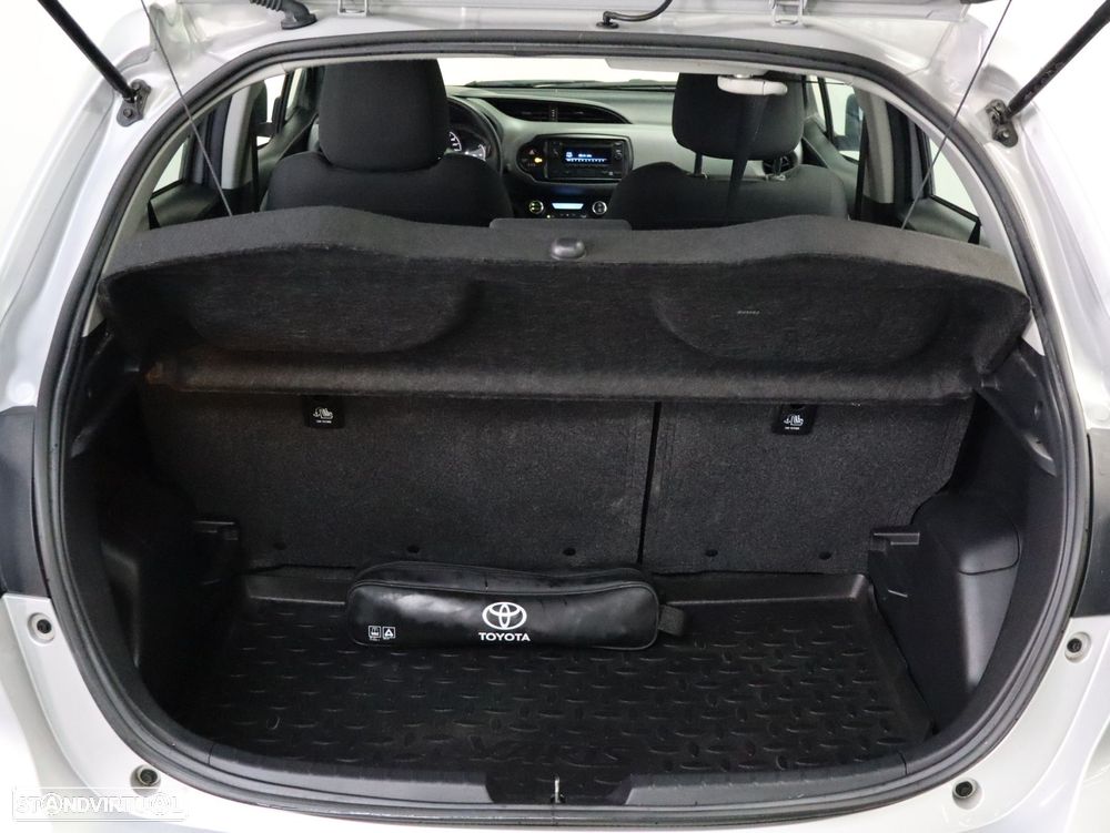 Toyota Yaris 1.5 HSD Active - 15
