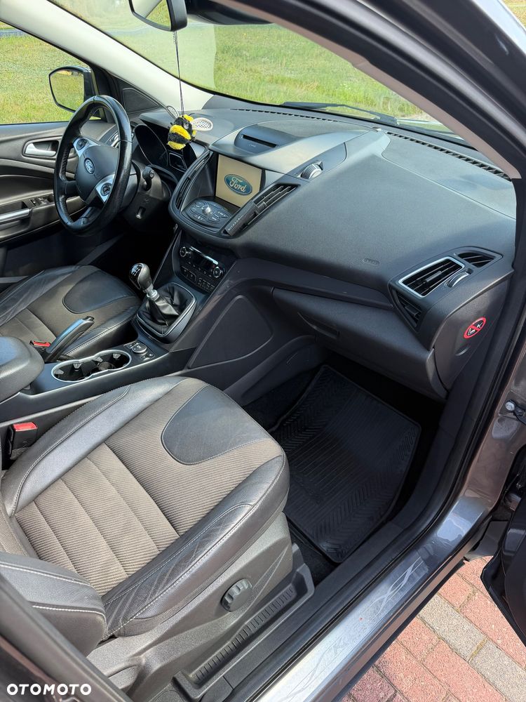 Ford Kuga 2.0 TDCi FWD Titanium - 9