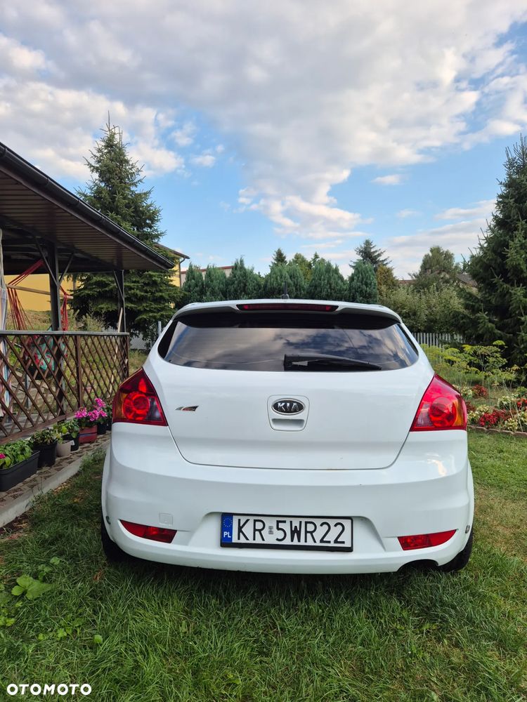 Kia ProCeed - 3