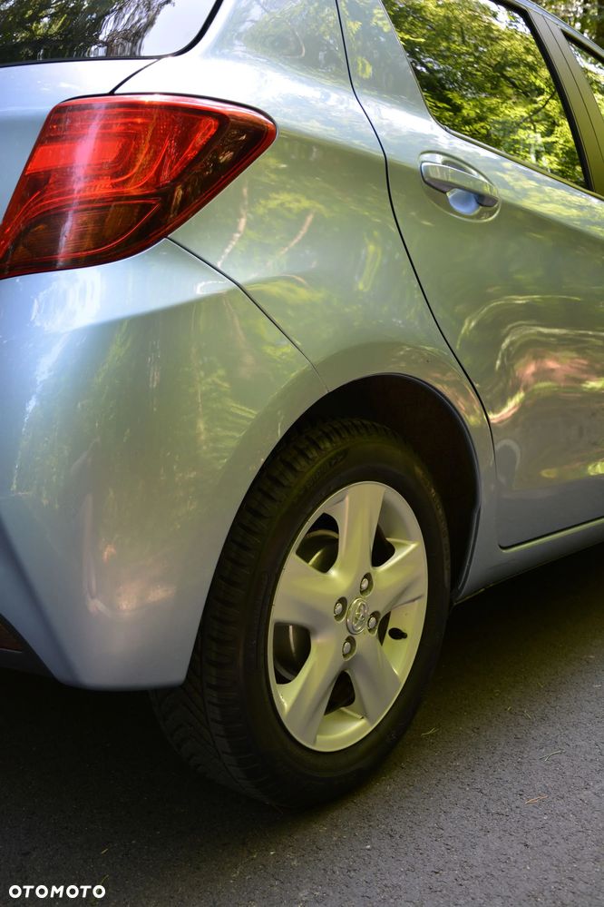 Toyota Yaris 1.33 Premium - 10