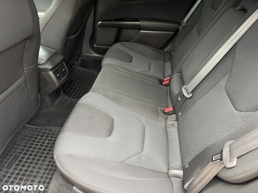 Ford Mondeo - 12