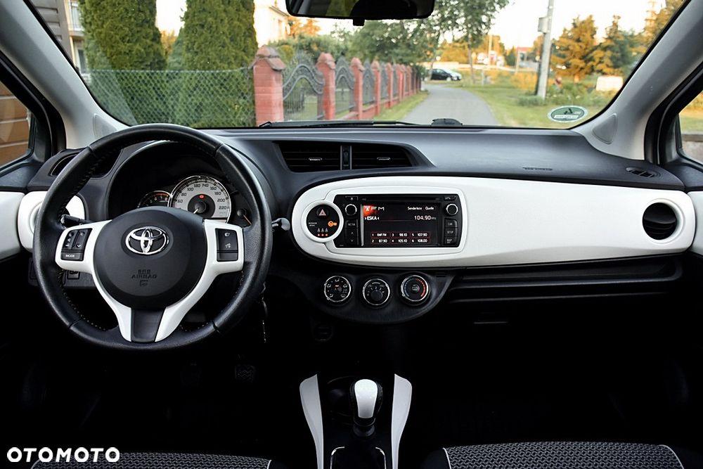 Toyota Yaris 1.33 VVT-i Edition - 18