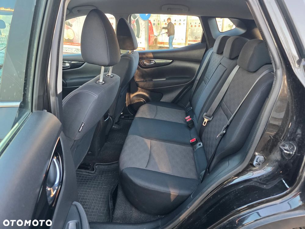 Nissan Qashqai 1.2 DIG-T N-Vision - 8