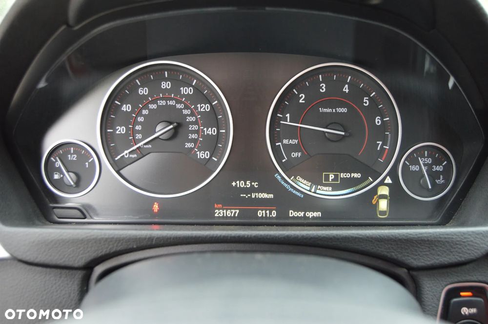 BMW 3GT 335i xDrive Sport Line - 22