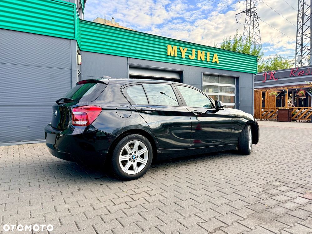 BMW Seria 1 116d - 5