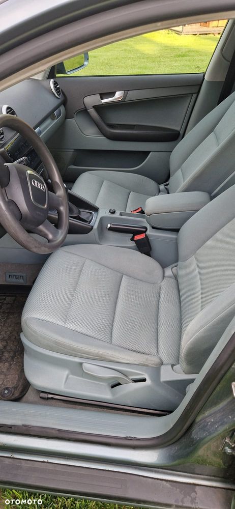 Audi A3 Sportback 2.0 TDI DPF Ambiente - 6