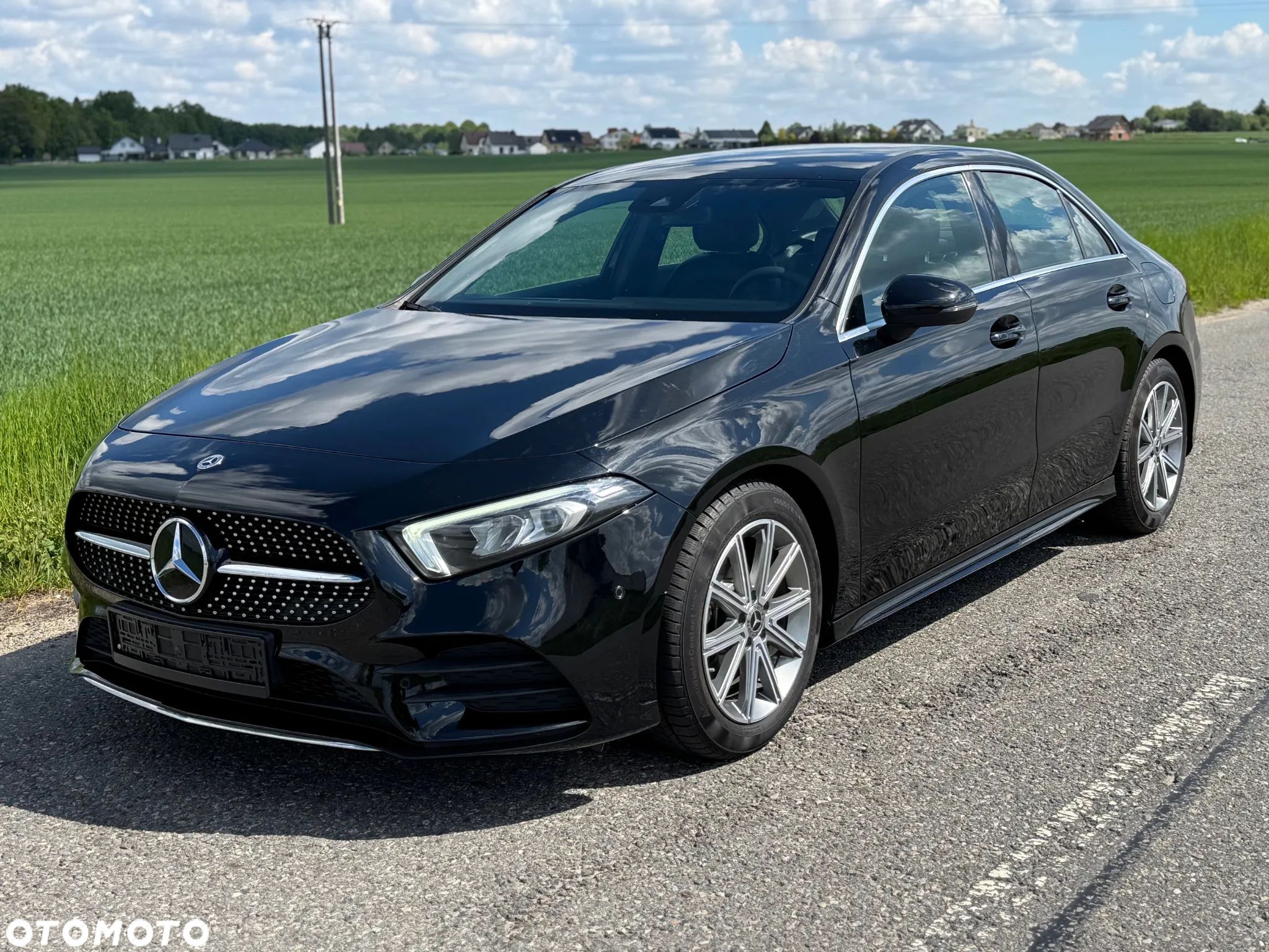 Mercedes-Benz Klasa A 180 7G-DCT Lim AMG Line Advanced Plus - 1
