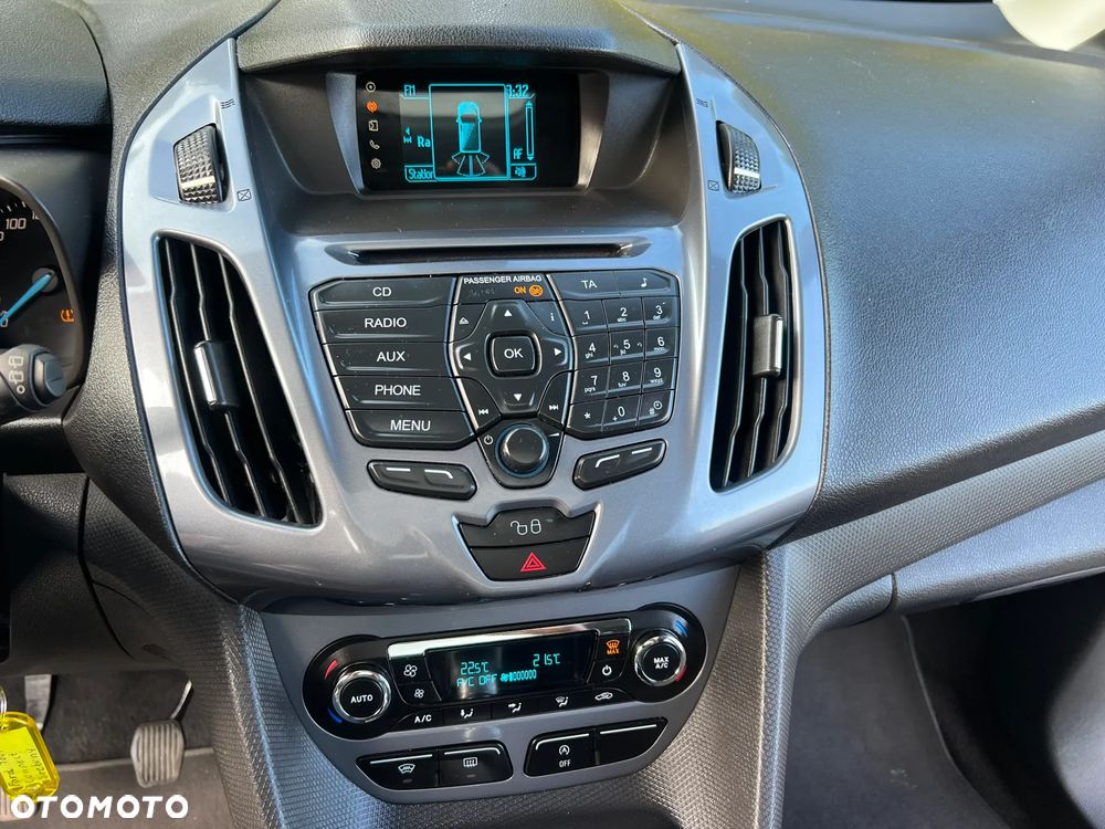 Ford Tourneo Connect - 22