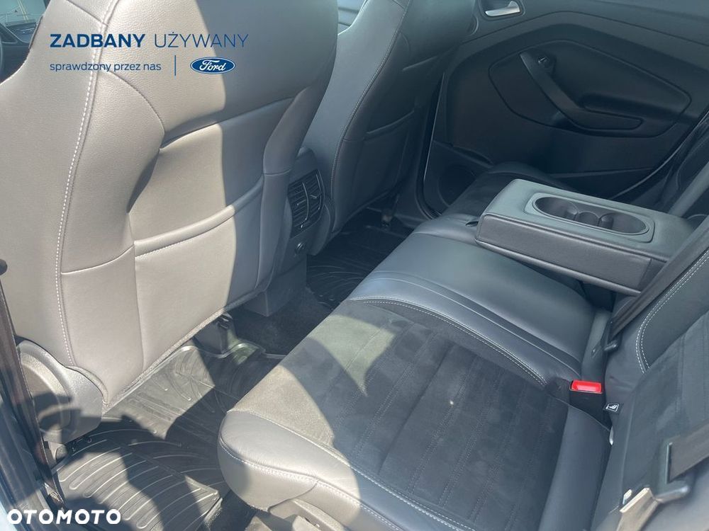 Ford Kuga 1.5 EcoBoost 2x4 ST-Line - 18