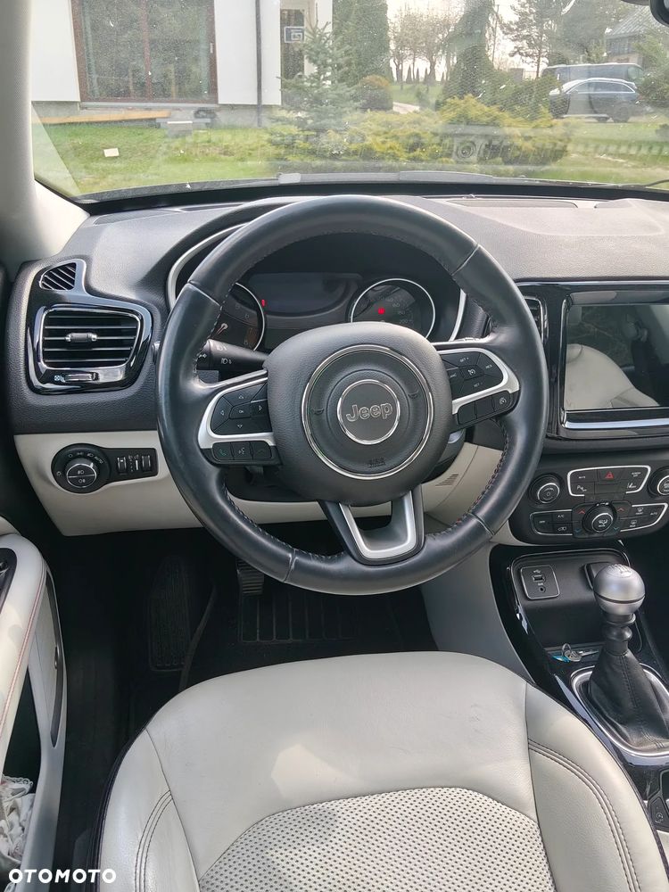 Jeep Compass - 15